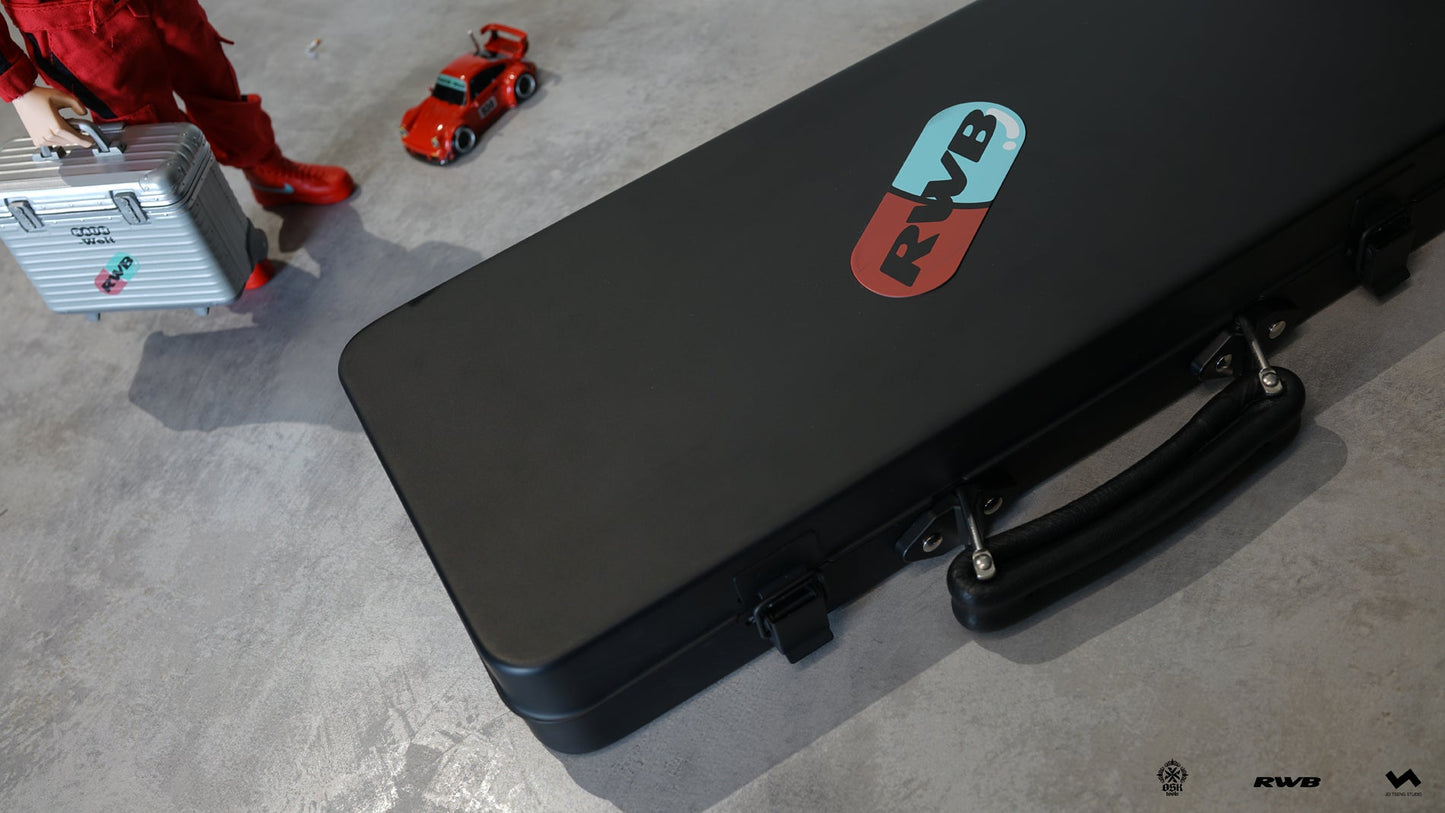 AKIRA NAKAI FIGURE (SOLD OUT)